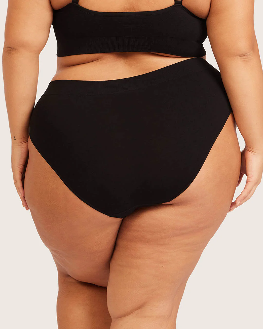 Midi Briefs - Black - Image 15