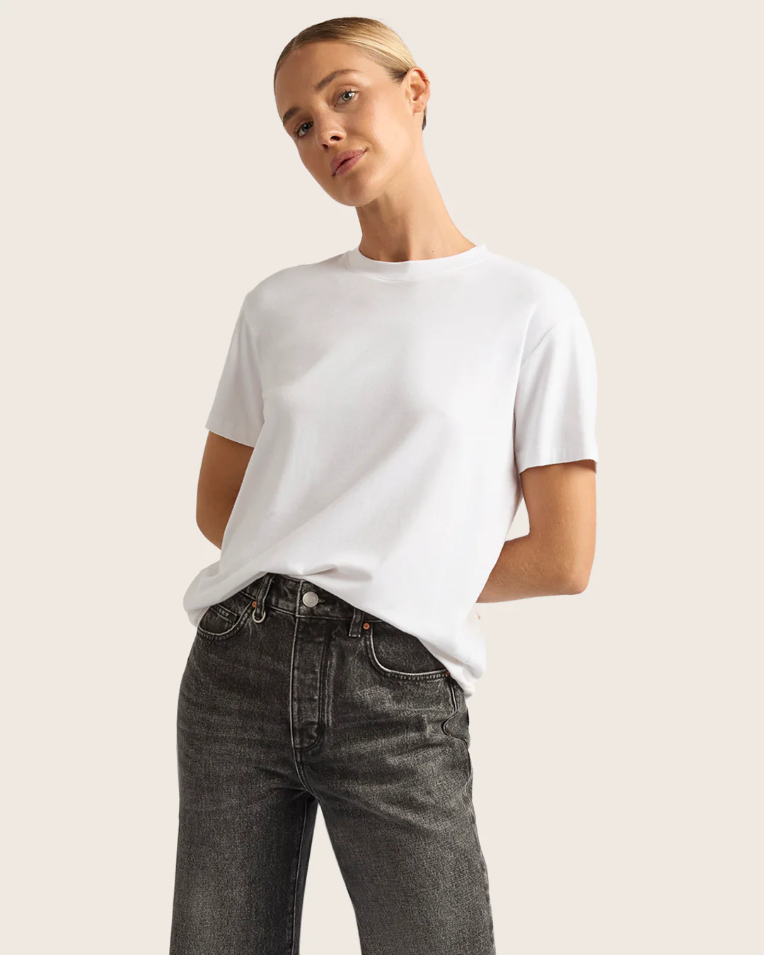 Women's Classic Crew Neck T-Shirt - White - Image 12