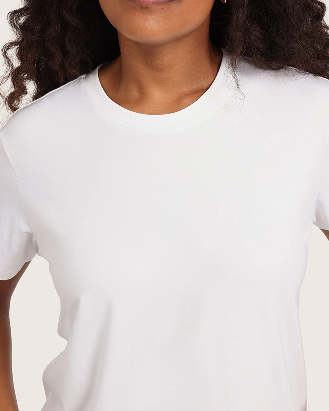 Women's Classic Crew Neck T-Shirt - White - Image 5